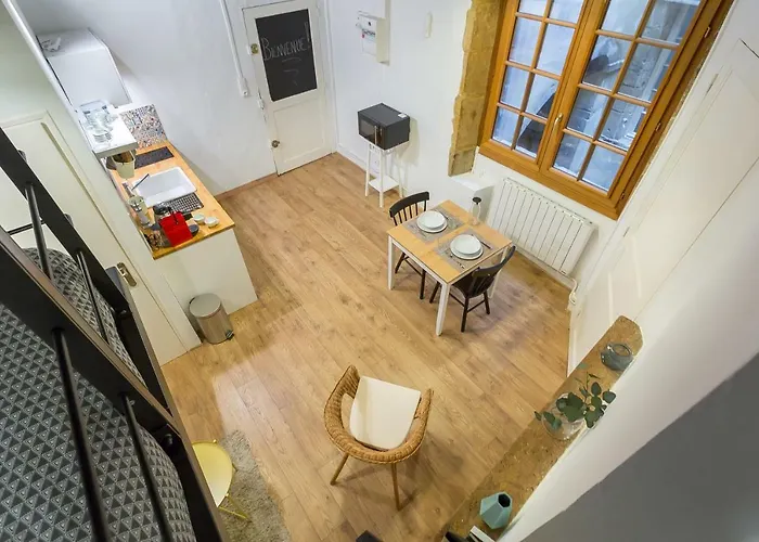 Le Vieux Et Authentique Hotel *